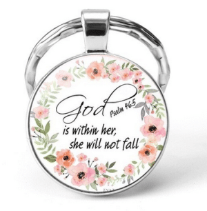 Brelok metalowy – God is within her