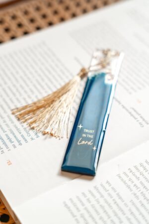 Zakładka z żywicy – Trust in the Lord – GRANATOWA