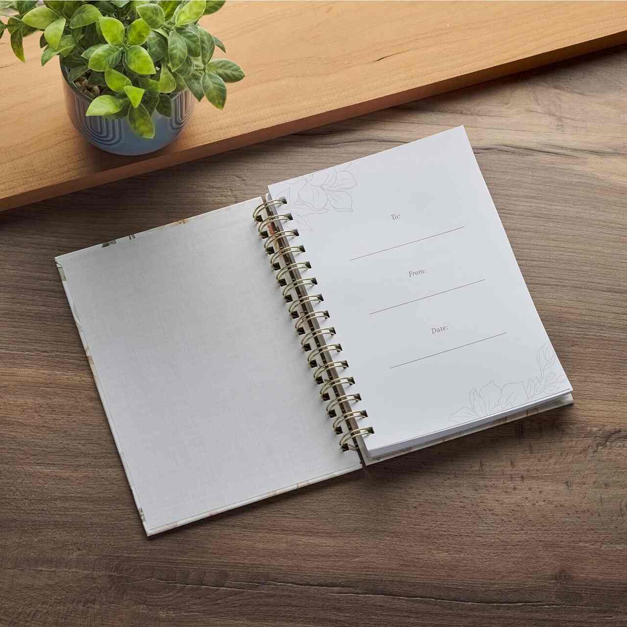 Notatnik na spirali – All Things for Good Magnolia Notatnik na spirali – All Things for Good Magnolia