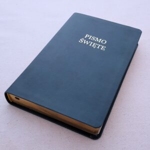 Uwspółcześniona Biblia Gdańska średnia F1 - granat Uwspółcześniona Biblia Gdańska średnia F1 – granat