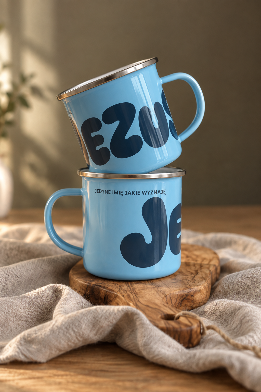 Kubek emaliowany - Jezus Kubek emaliowany – Jezus